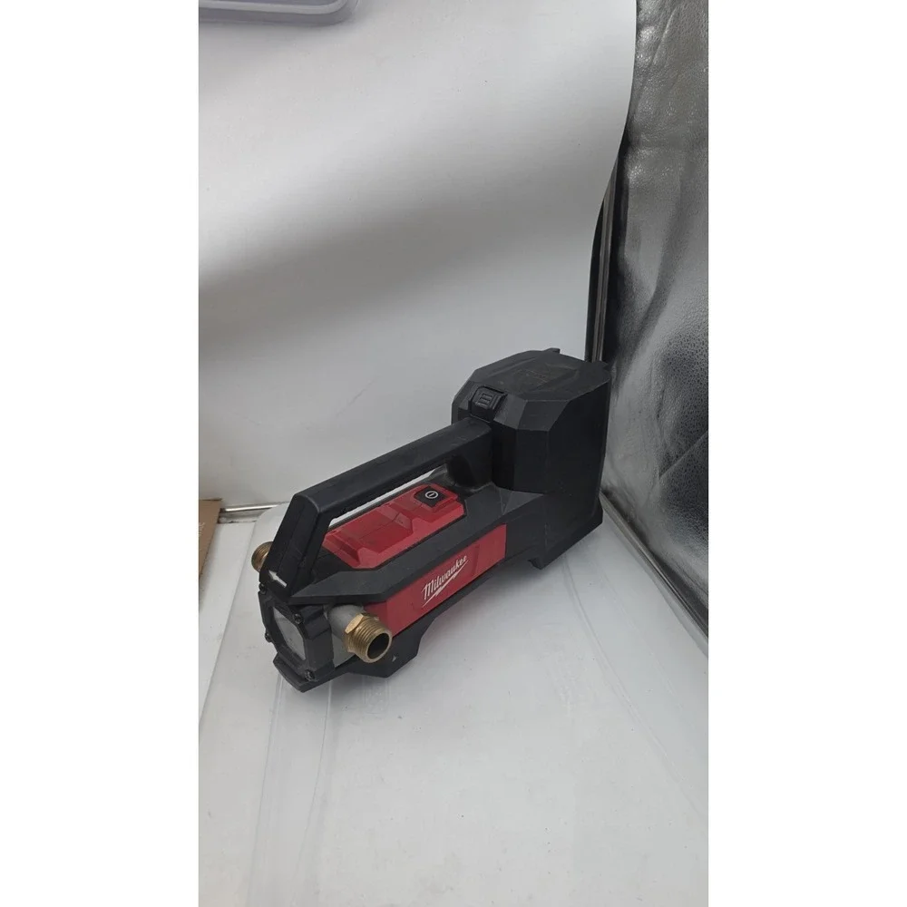 Milwaukee 2771-20 M18 Transfer Pump  + Battery